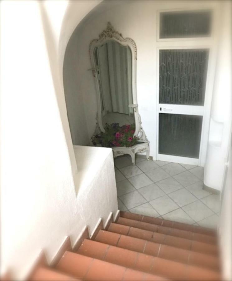 Pied A Terre Sul Porto Lejlighed Ischia Eksteriør billede